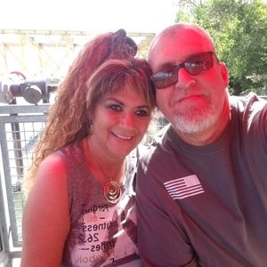 Meet your Posher, Dennis